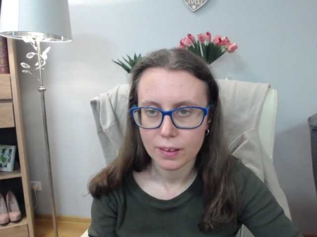 sparkleLizzy's BongaCams show and profile