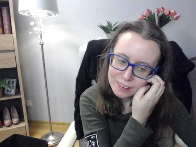 sparkleLizzy's BongaCams show and profile