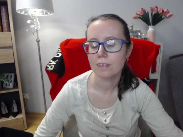 sparkleLizzy's BongaCams show and profile