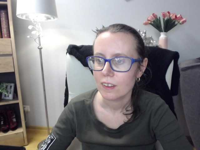 sparkleLizzy live cam profile