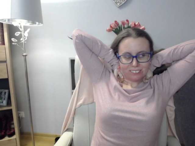 sparkleLizzy's BongaCams show and profile