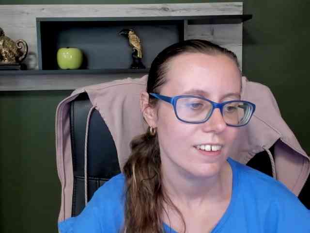 sparkleLizzy webcam