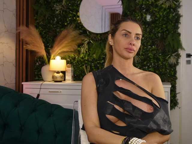 angell-wow from BongaCams is Freechat