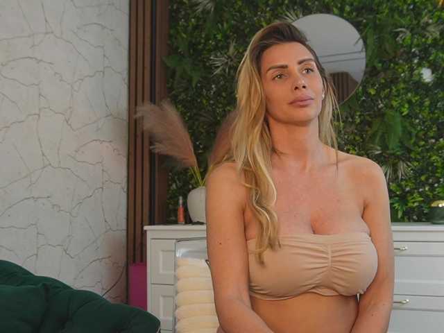 angell-wow's BongaCams show and profile