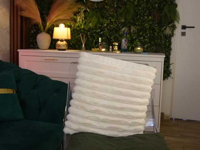 angell-wow's BongaCams show and profile