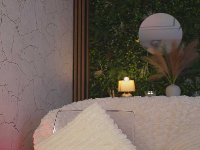 angell-wow's BongaCams show and profile