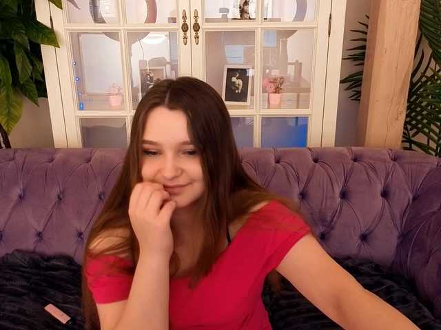 MagikPeachh's BongaCams show and profile