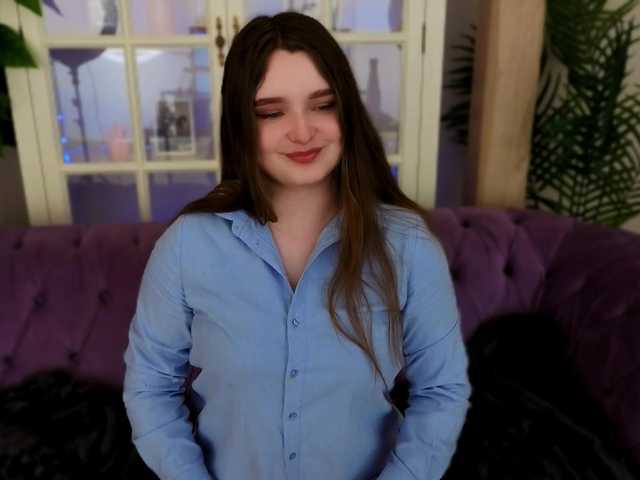 MagikPeachh's BongaCams show and profile