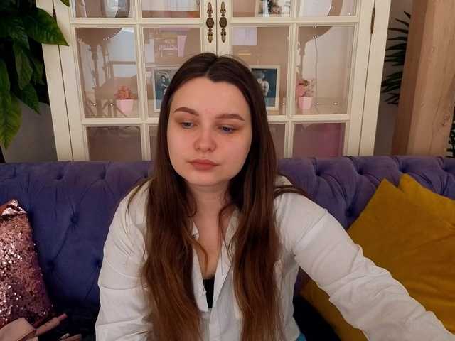 MagikPeachh's BongaCams show and profile