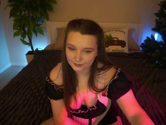 MagikPeachh's BongaCams show and profile