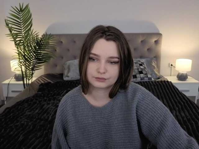 MagikPeachh's BongaCams show and profile