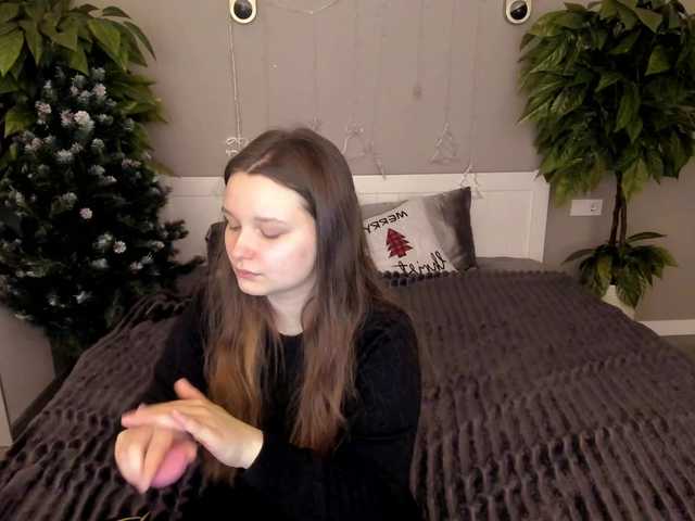 MagikPeachh's BongaCams show and profile