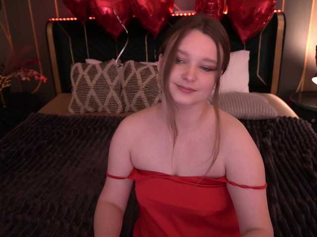 MagikPeachh's BongaCams show and profile