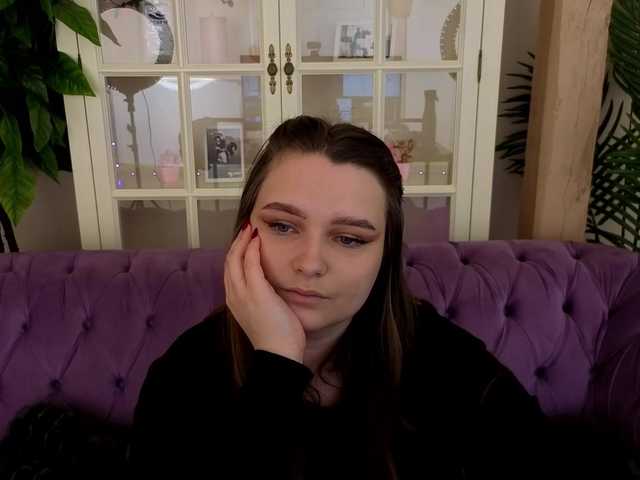 MagikPeachh's BongaCams show and profile