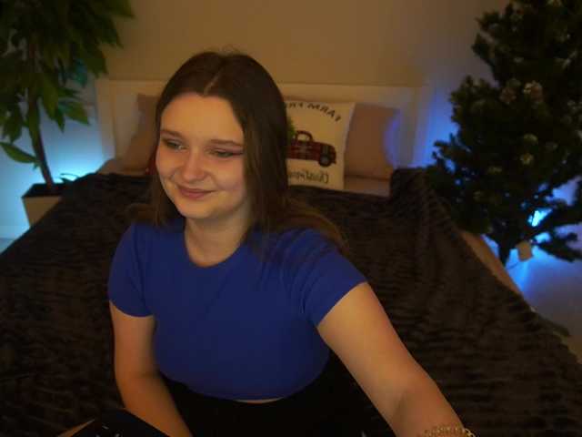 MagikPeachh's BongaCams show and profile