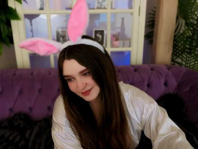 MagikPeachh's BongaCams show and profile