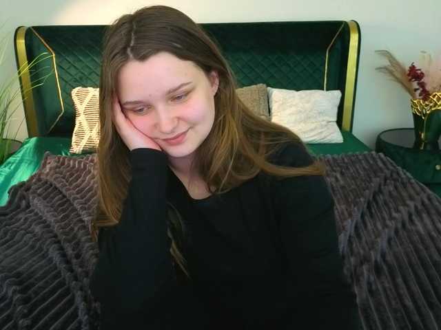 MagikPeachh's BongaCams show and profile