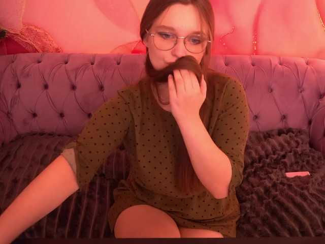 MagikPeachh's BongaCams show and profile