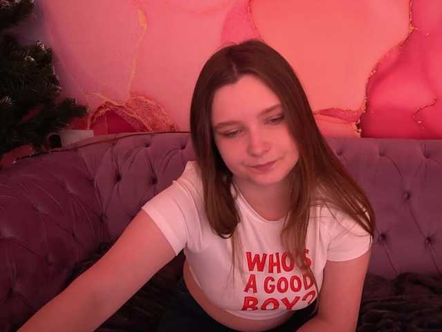 MagikPeachh's BongaCams show and profile