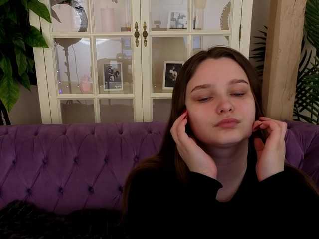 MagikPeachh's BongaCams show and profile