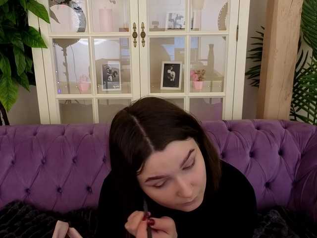 MagikPeachh's BongaCams show and profile