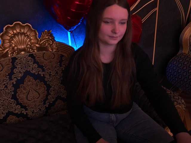 MagikPeachh's BongaCams show and profile