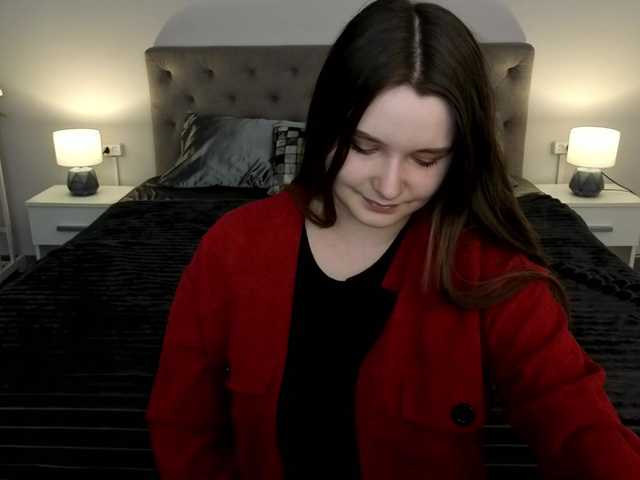 MagikPeachh's BongaCams show and profile