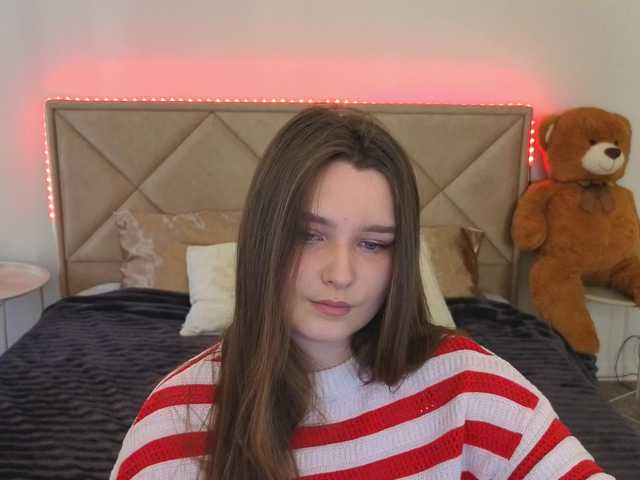 MagikPeachh's BongaCams show and profile