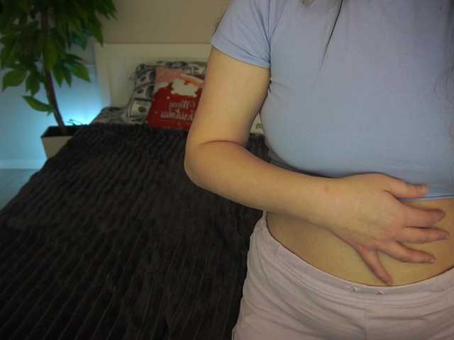 MagikPeachh's BongaCams show and profile