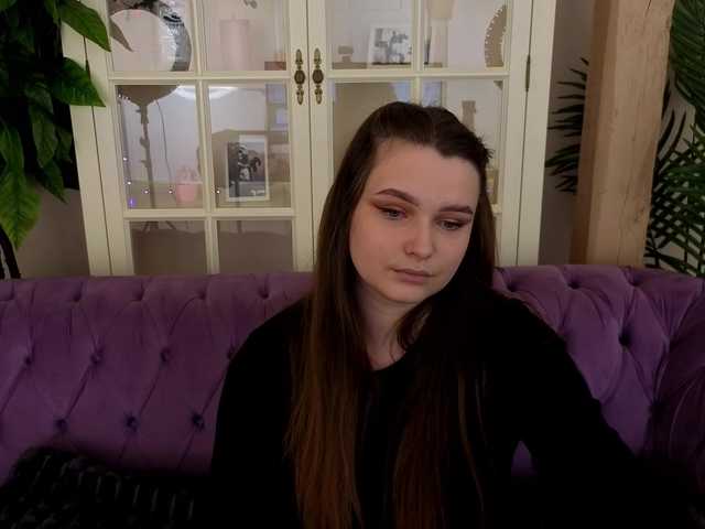 MagikPeachh's BongaCams show and profile