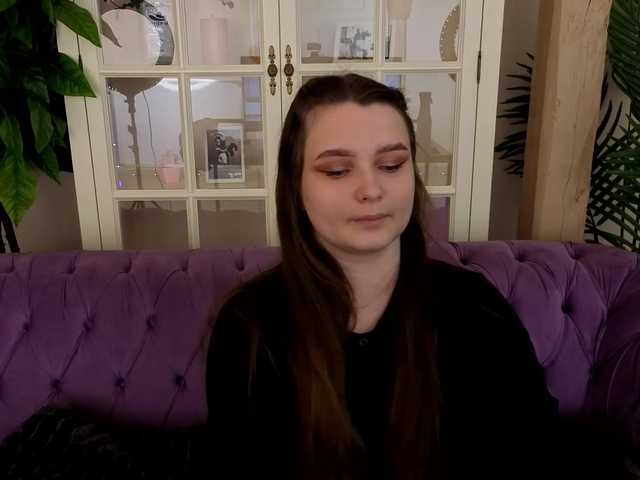 MagikPeachh's BongaCams show and profile