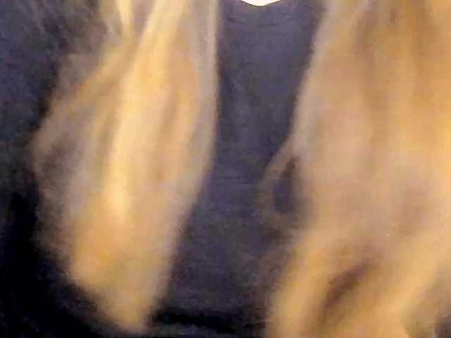 MagikPeachh live cam