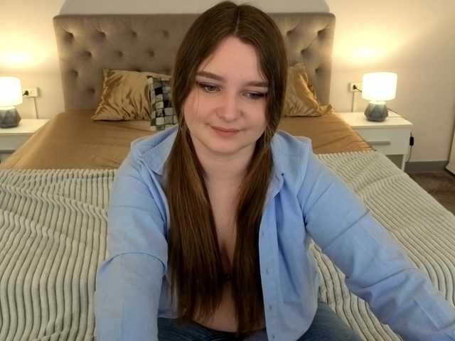 MagikPeachh's BongaCams show and profile