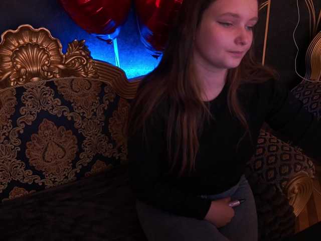 MagikPeachh's BongaCams show and profile