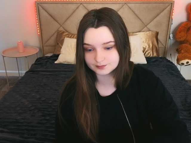 MagikPeachh's BongaCams show and profile