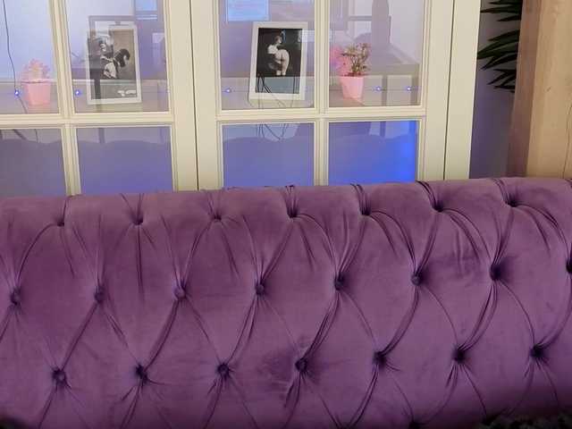 MagikPeachh's BongaCams show and profile