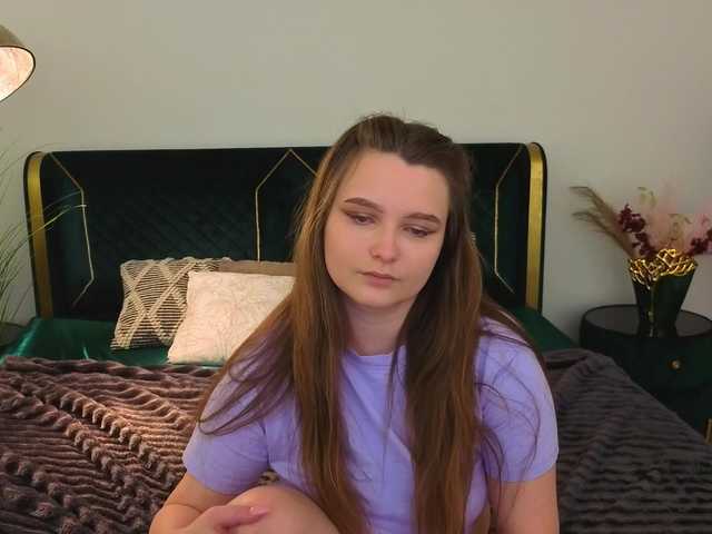 MagikPeachh's BongaCams show and profile