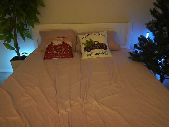 MagikPeachh's BongaCams show and profile