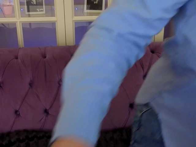 MagikPeachh's BongaCams show and profile