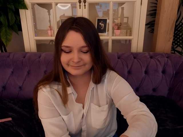 MagikPeachh's BongaCams show and profile