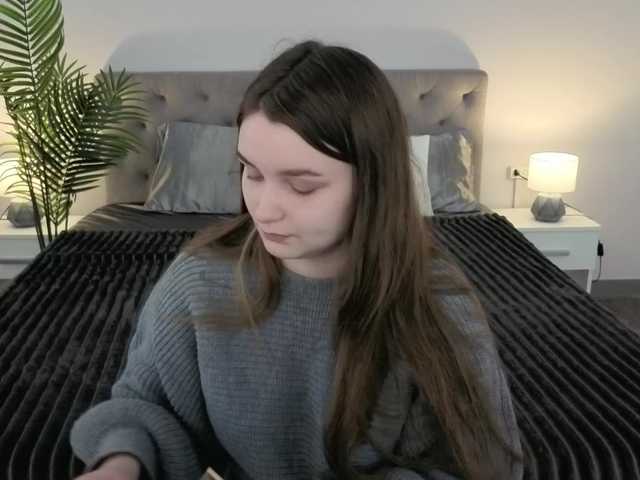 MagikPeachh's BongaCams show and profile