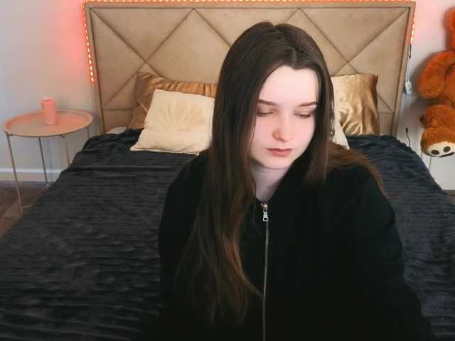 MagikPeachh's BongaCams show and profile