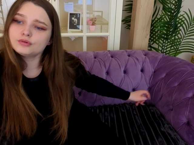 MagikPeachh's BongaCams show and profile