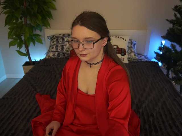 MagikPeachh's BongaCams show and profile