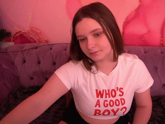 MagikPeachh's BongaCams show and profile