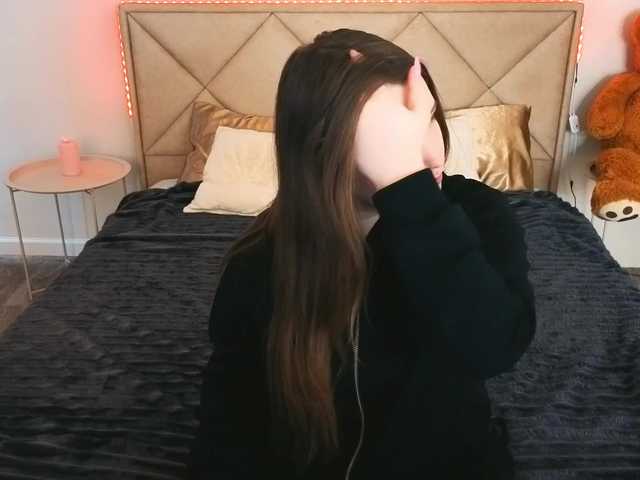 MagikPeachh's BongaCams show and profile