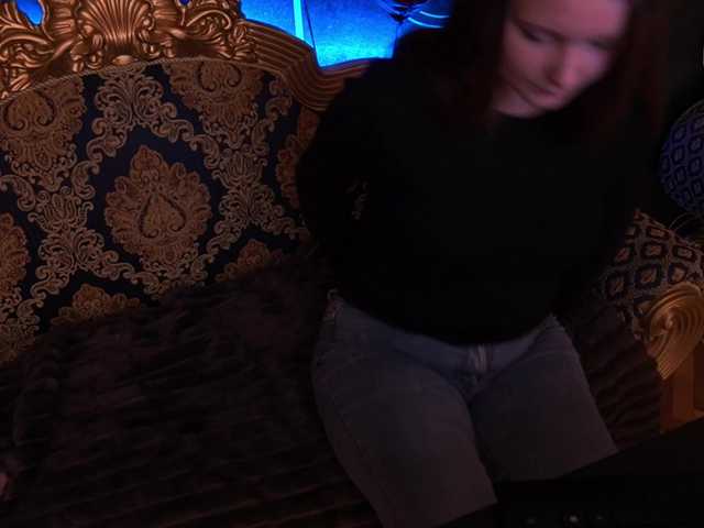 MagikPeachh's BongaCams show and profile