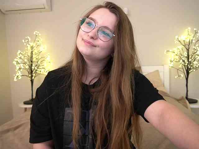MagikPeachh webcam