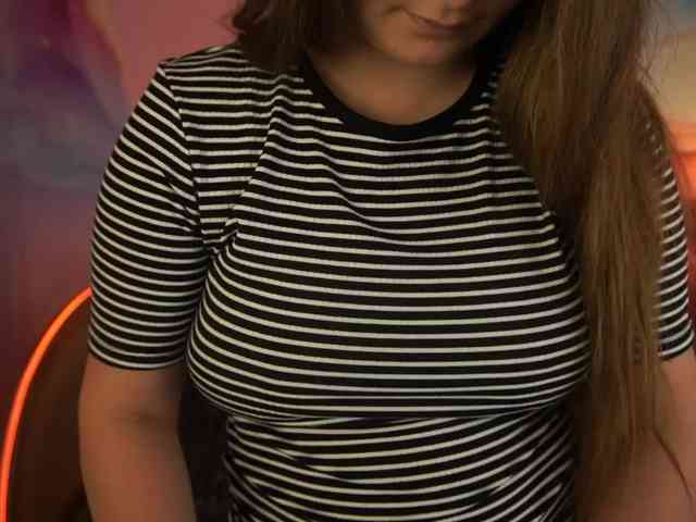 MagikPeachh webcam