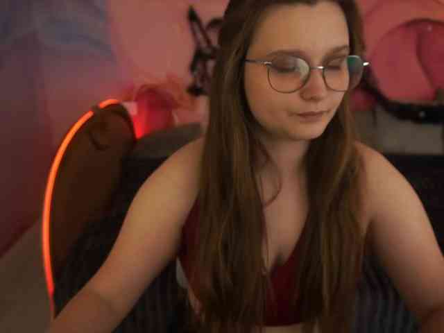 MagikPeachh webcam